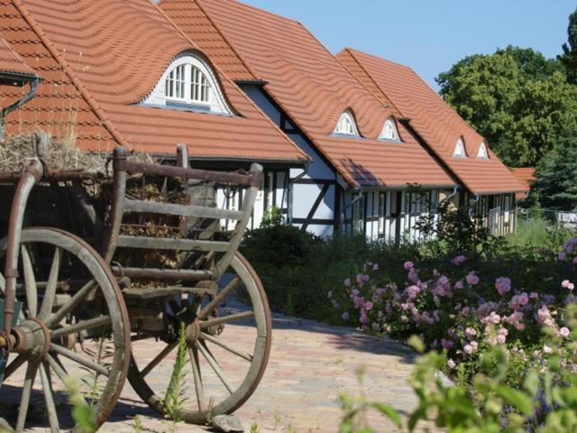 Feriendorf Alte Schmiede Aparthotel Mellenthin ภายนอก รูปภาพ